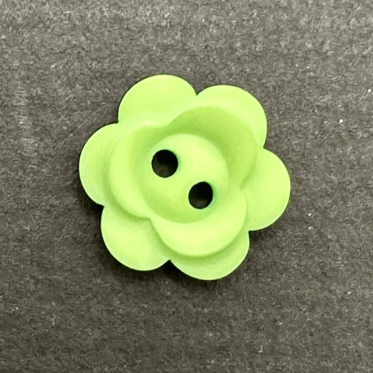 2 Hole Matt Flower Button 12mm