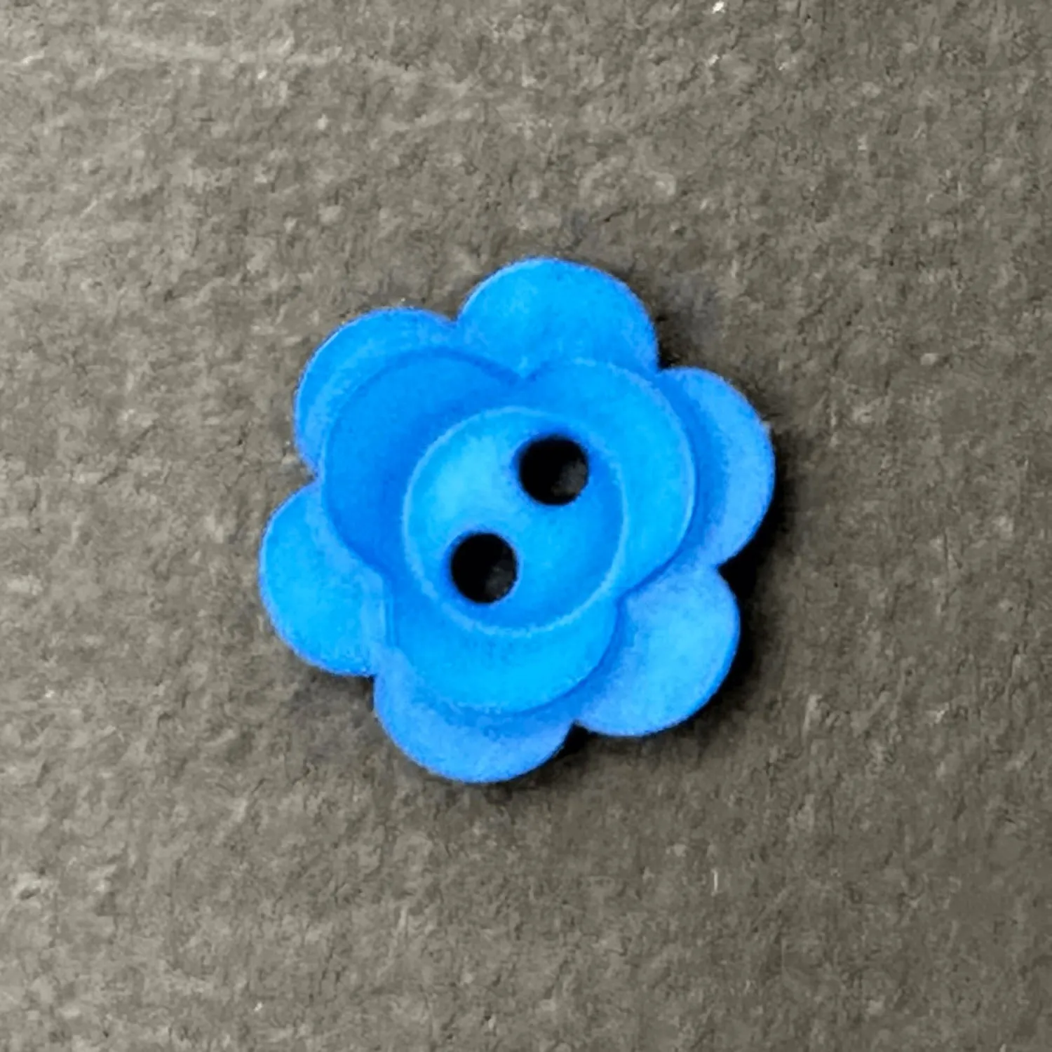 2 Hole Matt Flower Button 12mm