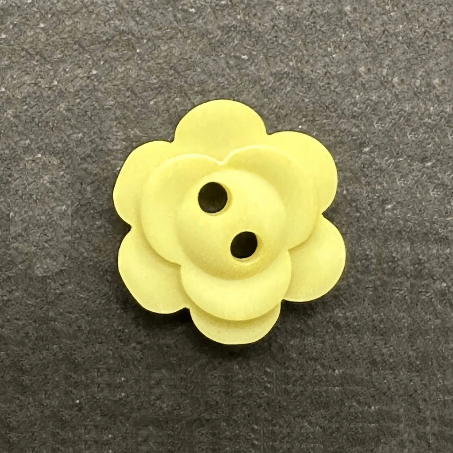 2 Hole Matt Flower Button 12mm