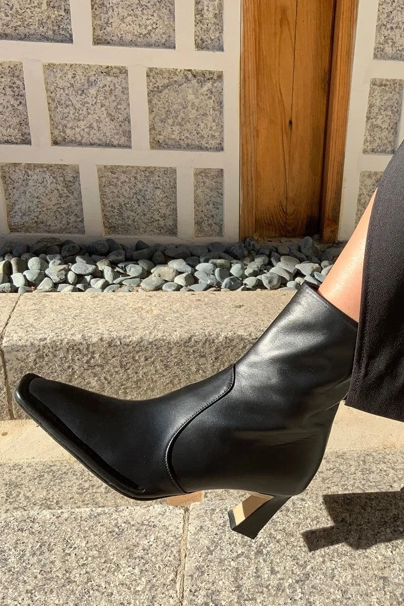 CALAIS BLACK ANKLE BOOTS