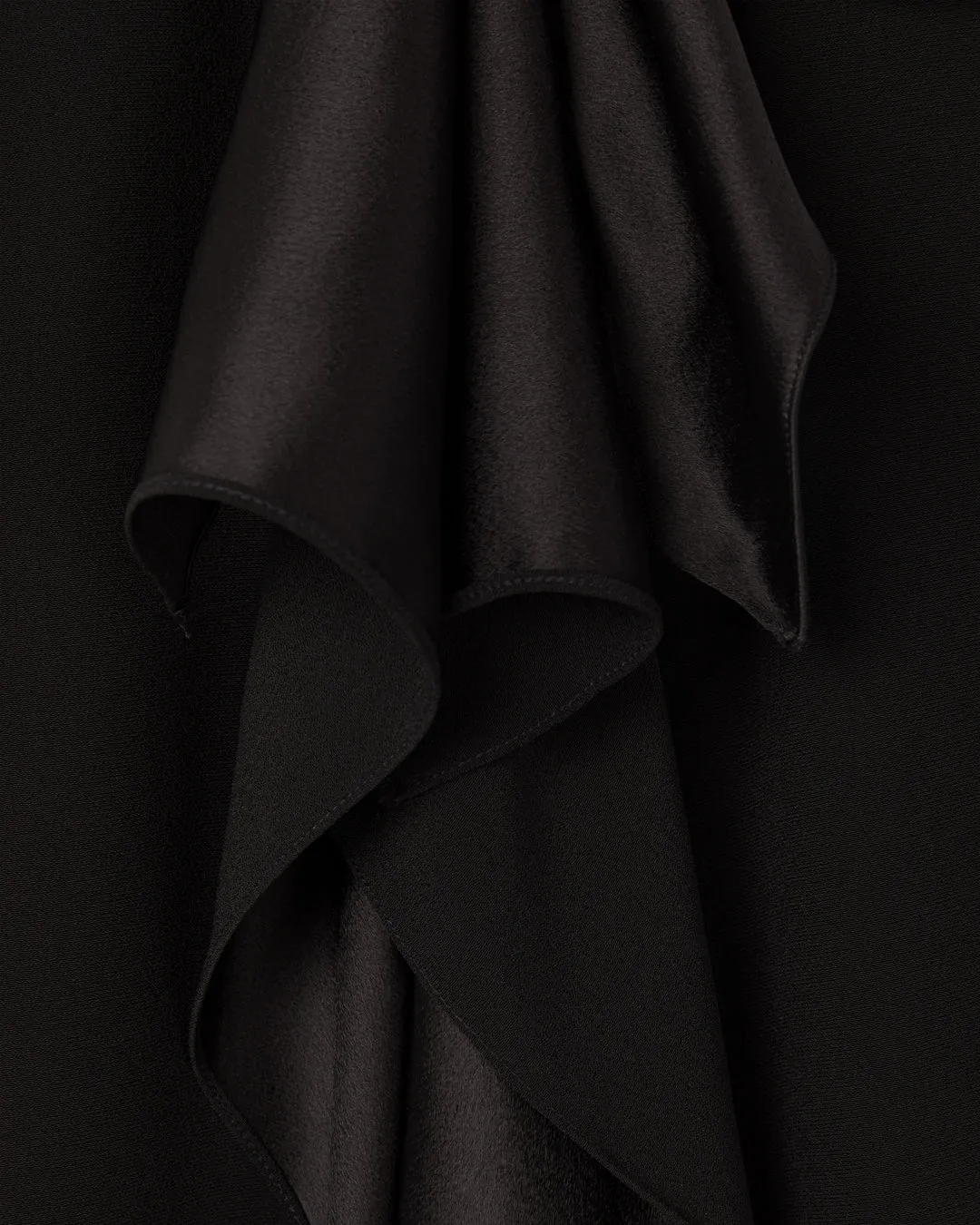 RUFFLED CREPE SKIRT - BLACK